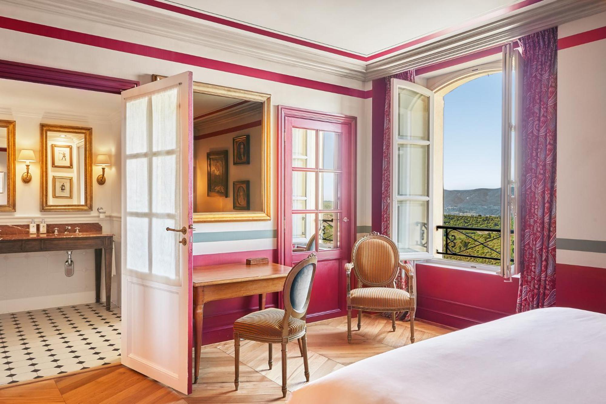 Airelles Gordes, La Bastide Hotel Exterior photo