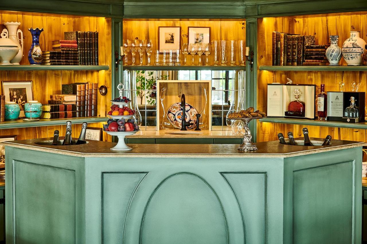 Airelles Gordes, La Bastide Hotel Exterior photo